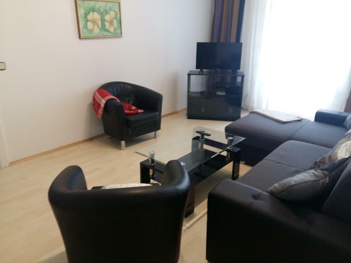 Village Appartements Вайдхофен-ан-дер-Тайя Экстерьер фото
